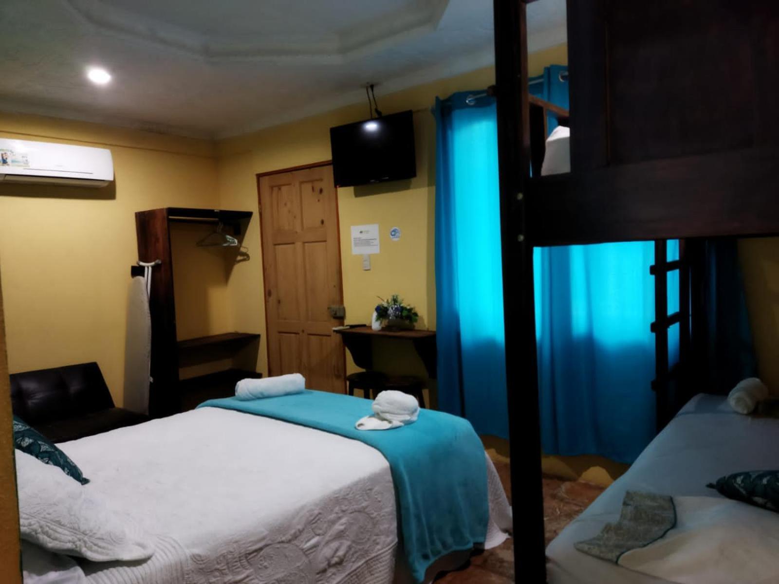 Hospedaje La Galerie Ciudad Cortés Szoba fotó